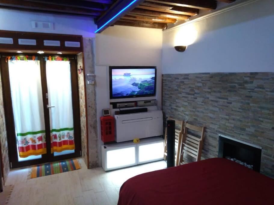 La Casita De Ely Apartment Syracuse Exterior photo